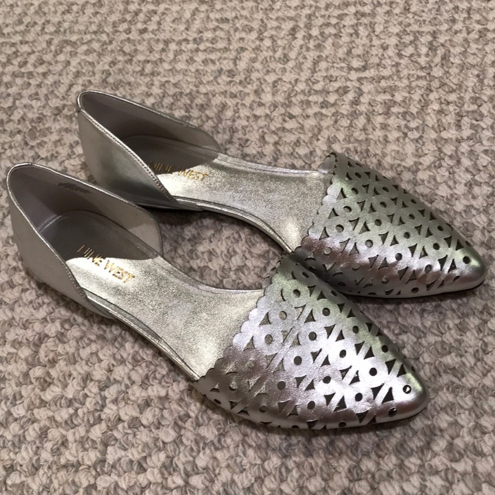Brand new Nine West flats